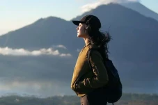 9 Artis Cantik Indonesia...