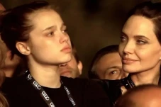 Anak Angelina Jolie...