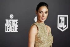 7 Artis Hollywood Pendukung...