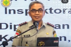 Komjen Polisi Kelahiran...