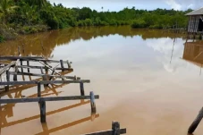 Perusahaan Tambang Pasir...