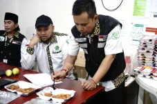 Begini Proses Makanan...