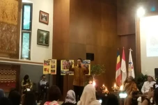 Hadiri Dialog Kebangsaan...