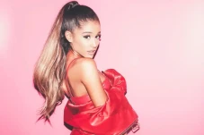 Heboh! Ariana Grande...