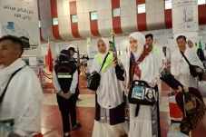 Jemaah Haji Mabit di...