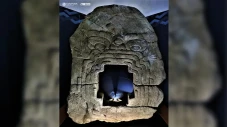 Pintu Gerbang Menuju...
