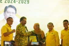 Khofifah Ungkap Golkar...