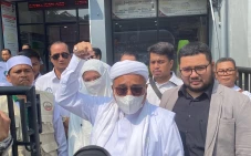 Habib Rizieq Singgung...