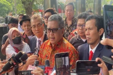 Ponsel Sekjen PDIP Hasto...