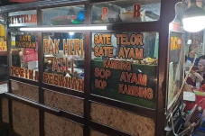 10 Kuliner Enak di Jalan...