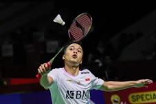 Anthony Ginting Keluar...
