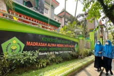 Acuan Pilih Sekolah...