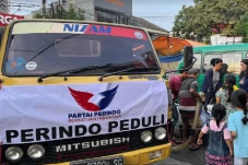 Terima Bantuan Air Bersih...