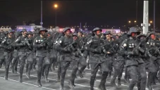 Parade Militer Pasukan...