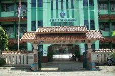 9 SMP Terbaik di Jawa...