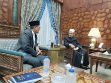 Temui Grand Syekh Al-Azhar...