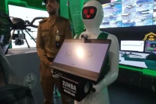 Robot Canggih Siap Bantu...