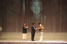 Memoar William Soeryadjaya,...