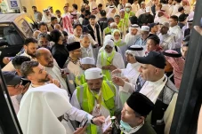 Jemaah Bersiap ke Arafah,...