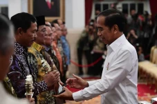 Pemprov Jateng Raih...