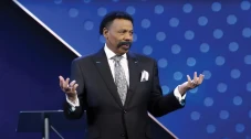 Siapa Tony Evans? Pendeta...
