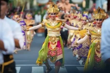 Digelar Sebulan Penuh,...