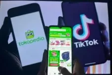 PHK Karyawan Tokopedia...
