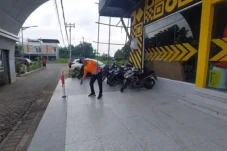 Tragis, Wanita Muda...