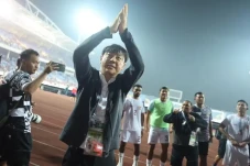 Shin Tae-yong Menangis...