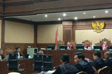Saksi Sebut Alexander...