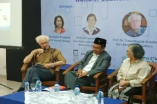 Romo Magnis: Hukum Kini...
