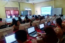 Penggunaan Teknologi...