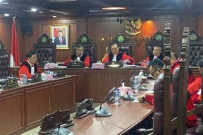 Beralasan Agenda Ketua...