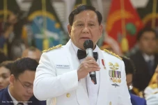 Prabowo Terima Bintang...