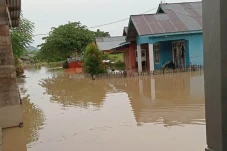 Sungai Meluap, Banjir...