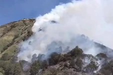 Kebakaran Gunung Batok...
