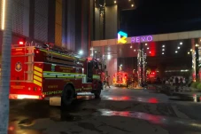 Revo Mall Bekasi Kebakaran,...