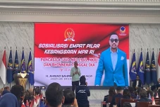 Sahroni Tunggu Perintah...