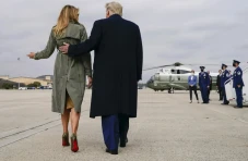 Mengapa Melania Trump...