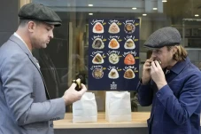 6 Fakta Unik Onigiri,...
