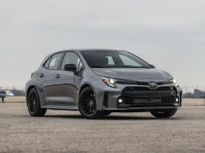 Toyota GR Corolla: Pengiriman...