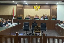 Istri Terima Uang Harian...