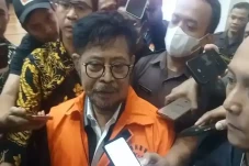 Mengaku Menteri Paling...