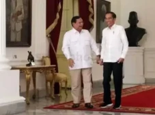 Thomas Djiwandono Tegaskan...