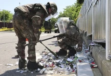 Warga Korea Selatan...
