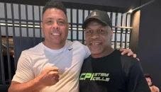 Mike Tyson Ketemu Ronaldo...