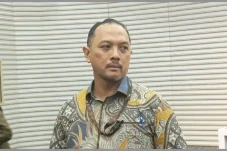 Tiga Orang Dicegah ke...