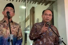 Menkominfo Umumkan Pegawainya...