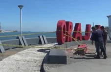 Remaja Tewas Tertimpa...