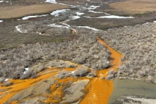 Sungai di Alaska Berubah...